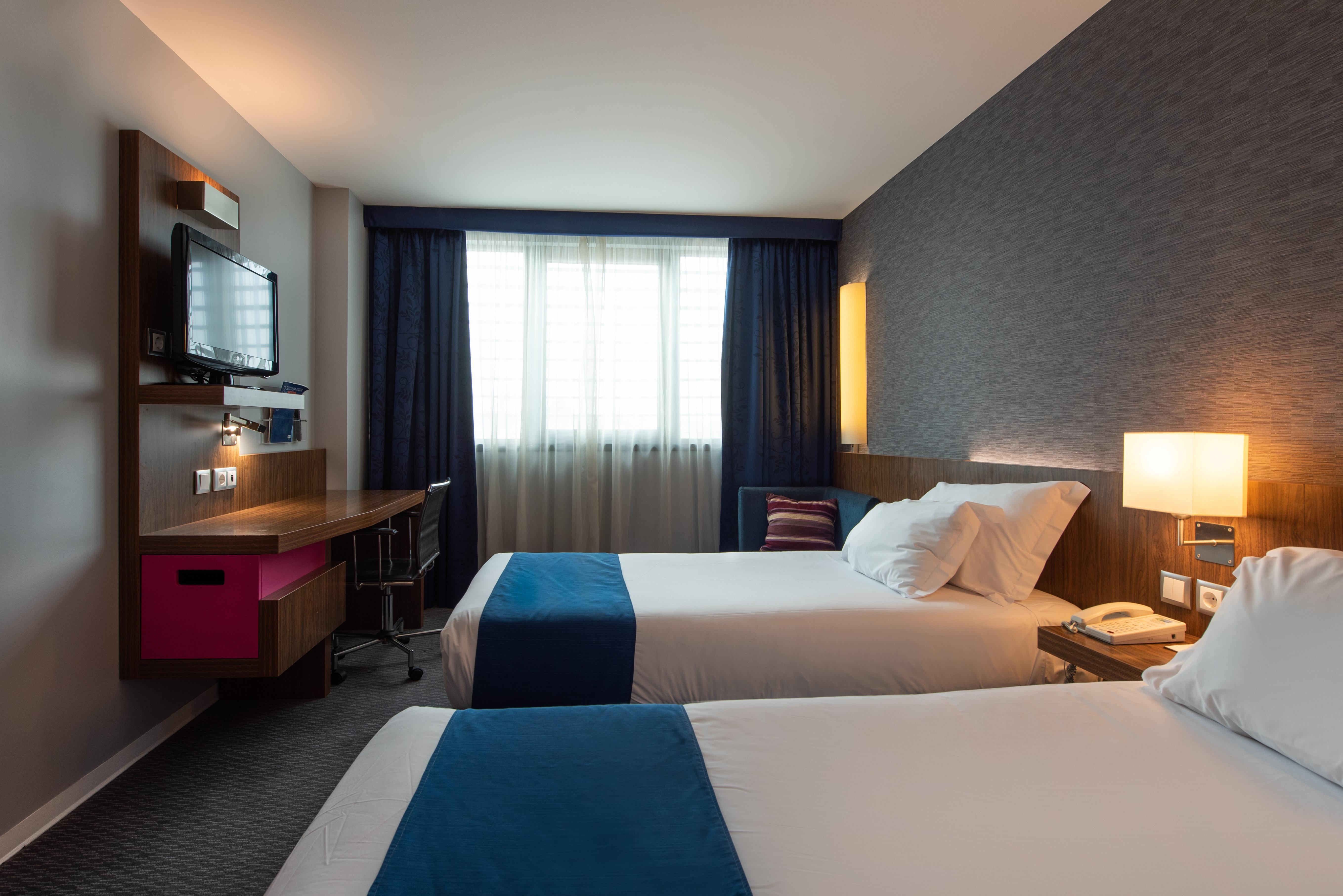 Holiday Inn Express Lisbon Airport, An Ihg Hotel Εξωτερικό φωτογραφία