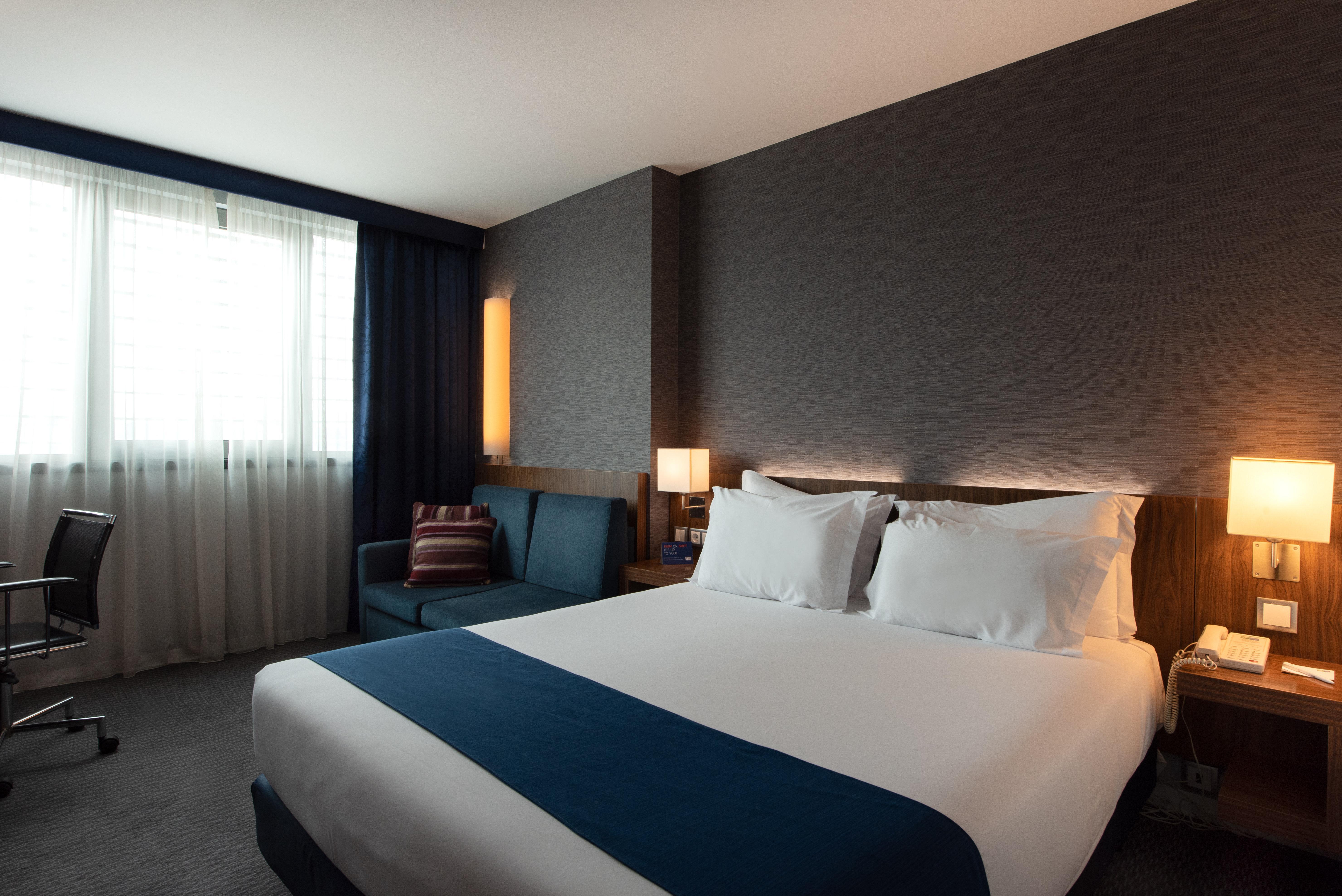 Holiday Inn Express Lisbon Airport, An Ihg Hotel Εξωτερικό φωτογραφία