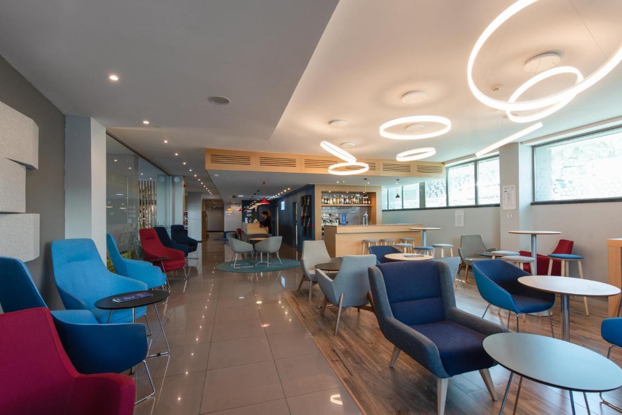 Holiday Inn Express Lisbon Airport, An Ihg Hotel Εξωτερικό φωτογραφία