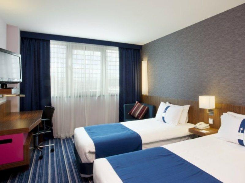 Holiday Inn Express Lisbon Airport, An Ihg Hotel Εξωτερικό φωτογραφία