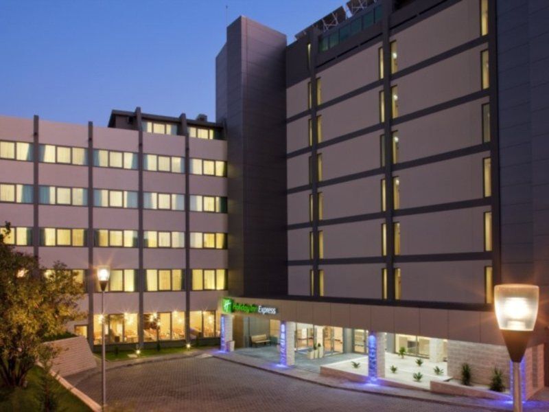 Holiday Inn Express Lisbon Airport, An Ihg Hotel Εξωτερικό φωτογραφία